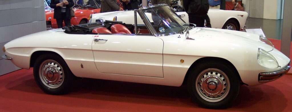 Alfa Romeo 1600 Spider 1965 white